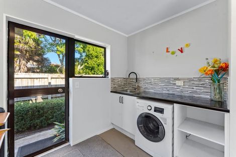 Photo of property in 29b View Road, Waiuku, 2123