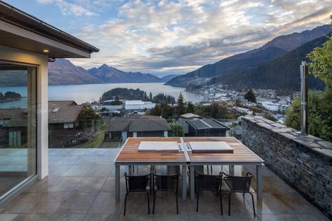 Photo of property in 3 Leeds Lane, Queenstown, 9300