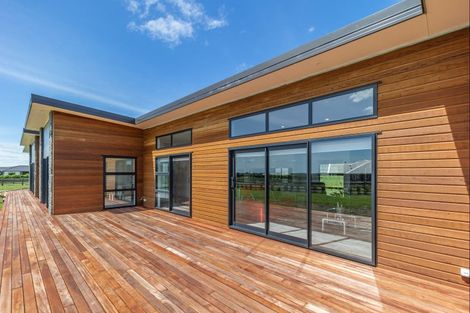 Photo of property in 26 Oriwa Lane, Levin, 5571