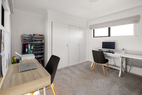 Photo of property in 16 Rose Berry Crescent, Flagstaff, Hamilton, 3210