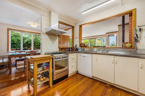 Photo of property in 42 Clifton Terrace, Fitzherbert, Palmerston North, 4410