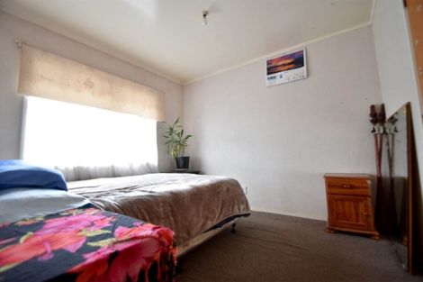 Photo of property in 2/3 Secretariat Place, Randwick Park, Auckland, 2105