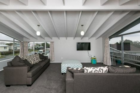 Photo of property in 38 Freyberg Avenue, Tamatea, Napier, 4112