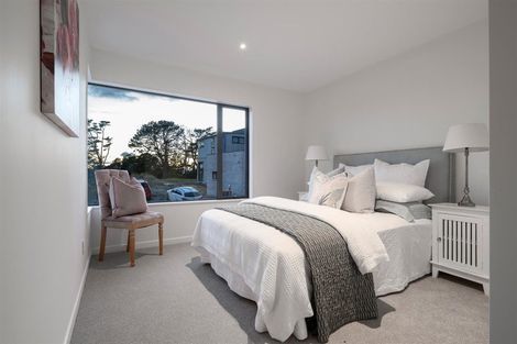 Photo of property in 3 Taku Close, Long Bay, Auckland, 0630