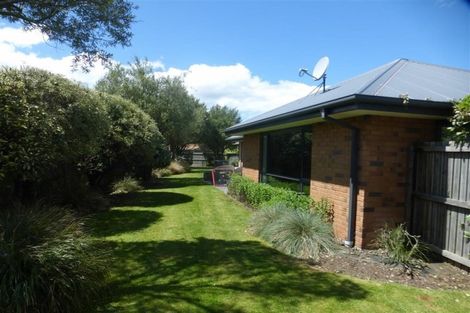 Photo of property in 4 Springwater Avenue, Northwood, Christchurch, 8051