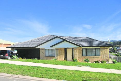 Photo of property in 15 Fleetwood Drive, Henderson, Auckland, 0612