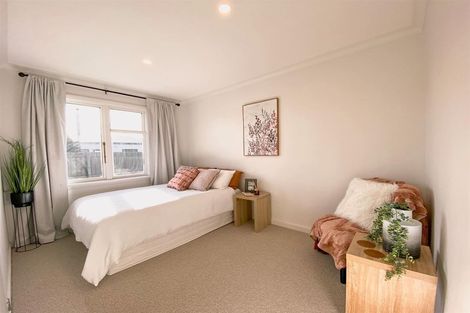 Photo of property in 98 Amyes Road, Hornby, Christchurch, 8042