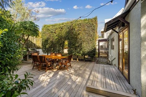 Photo of property in 14b South Lynn Road, Titirangi, Auckland, 0604