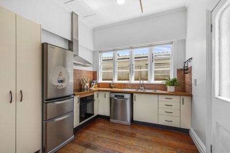 Photo of property in 241 Ohiro Road, Brooklyn, Wellington, 6021