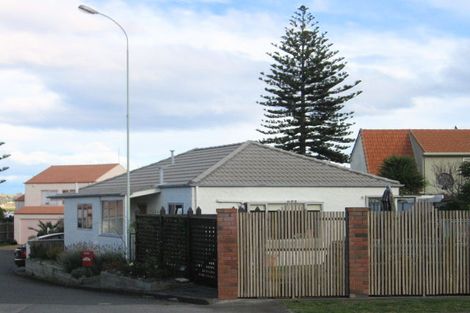 Photo of property in 12/180 Charles Street, Westshore, Napier, 4110