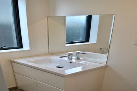 Photo of property in 5 Kaman Seasprite Road, Hobsonville, Auckland, 0616