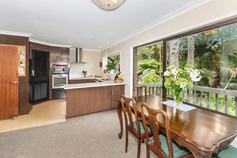 Photo of property in 130 Otitori Bay Road, Titirangi, Auckland, 0604