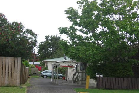 Photo of property in 2/270 Birkdale Road, Birkdale, Auckland, 0626