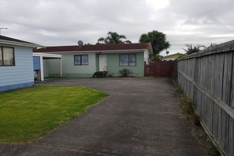 Photo of property in 2/24 Station Road, Takanini, 2112