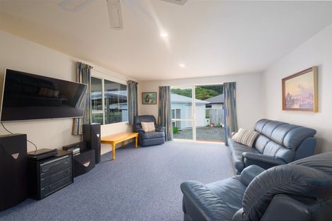 Photo of property in 53 Kotuku Road, South Bay, Kaikoura, 7300