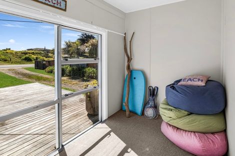Photo of property in 86 Rua Avenue, Waitarere Beach, Levin, 5510