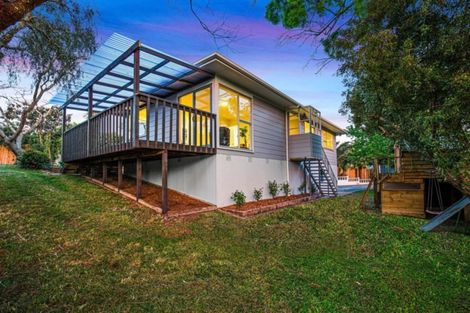 Photo of property in 263 Henderson Valley Road, Henderson, Auckland, 0612