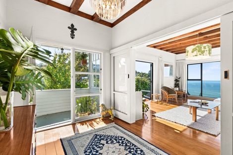 Photo of property in 18 Hukarere Road, Bluff Hill, Napier, 4110