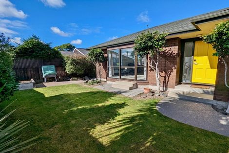 Photo of property in 139 Sawyers Arms Road, Northcote, Christchurch, 8052