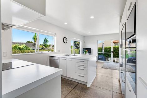 Photo of property in 21 Hendrika Court, Hobsonville, Auckland, 0618