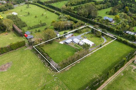 Photo of property in 28 Arcus Road, Te Horo, Otaki, 5582
