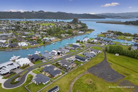 Photo of property in 15 Lady Jocelyn Place, Whitianga, 3510