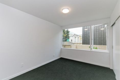 Photo of property in 74u7 Derwent Street, Island Bay, Wellington, 6023