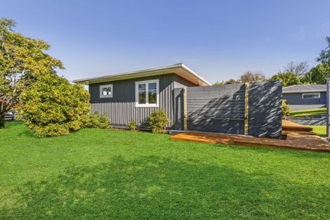Photo of property in 11 Heather Place, Melville, Hamilton, 3206