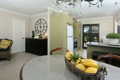 Photo of property in 34 Espalier Drive, Henderson, Auckland, 0612