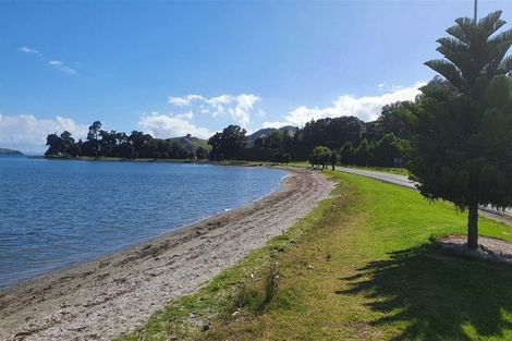 Photo of property in 95a Woodglen Road, Glen Eden, Auckland, 0602