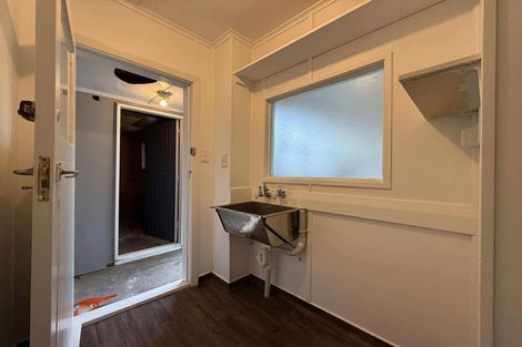 Photo of property in 9 Wainhouse Street, Stokes Valley, Lower Hutt, 5019