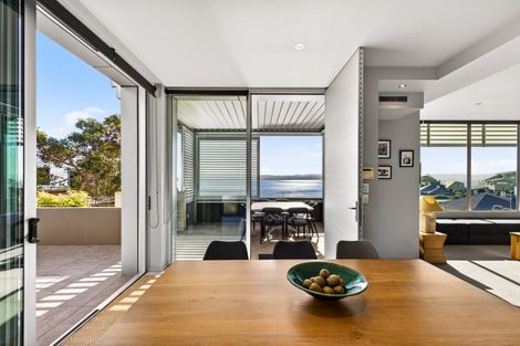 Photo of property in 2/23 Seapoint Road, Bluff Hill, Napier, 4110
