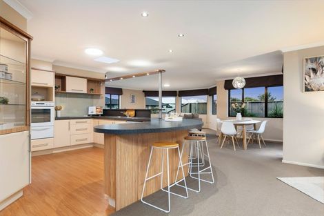 Photo of property in 43 Mahana Way, Pyes Pa, Tauranga, 3112