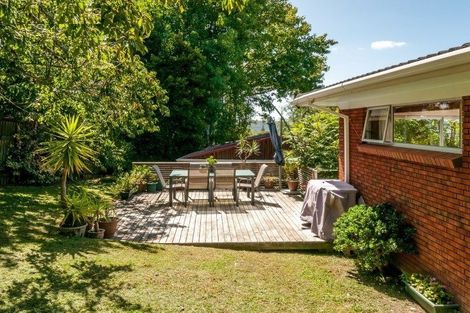 Photo of property in 129 Kia Ora Road, Beach Haven, Auckland, 0626