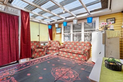 Photo of property in 73 Manuroa Road, Takanini, 2112