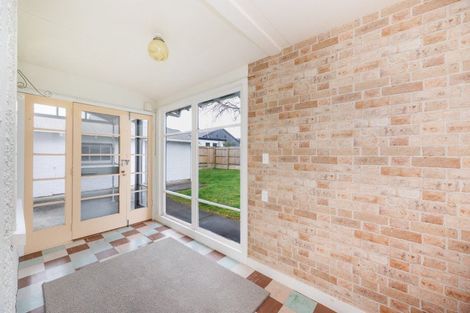 Photo of property in 19 Brightwater Terrace, Terrace End, Palmerston North, 4410