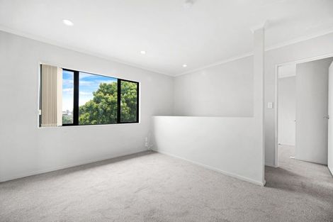 Photo of property in 92b Naylors Drive, Mangere, Auckland, 2022