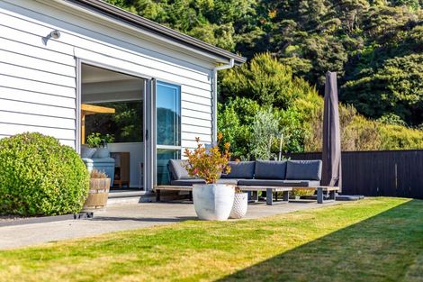 Photo of property in 14 Gennaker Lane, Whitby, Porirua, 5024