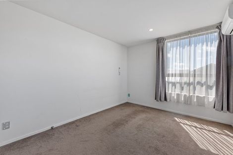 Photo of property in 15 Hoiho Road, Pukekohe, 2120