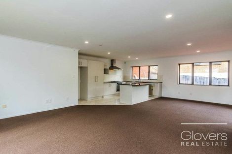 Photo of property in 17 Edgewood Way, Henderson, Auckland, 0612