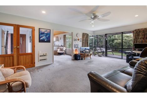 Photo of property in 22 Briarmont Street, Avondale, Christchurch, 8061