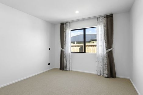 Photo of property in 3 Perks Drive, Halswell, Christchurch, 8025