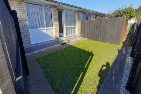 Photo of property in 2/38 North Avon Road, Richmond, Christchurch, 8013