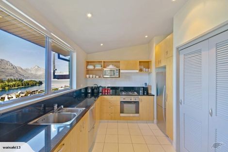 Photo of property in 7 Earnslaw Terrace, Queenstown, 9300