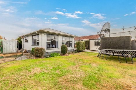 Photo of property in 20 Inwoods Road, Parklands, Christchurch, 8083