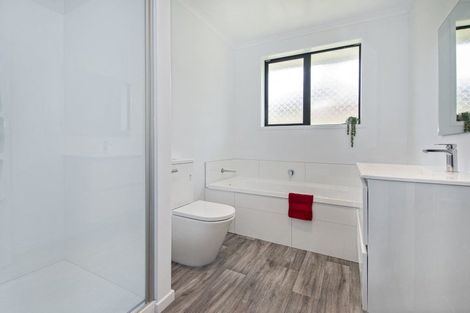 Photo of property in 3 Royal St Annes Drive, Te Kamo, Whangarei, 0112