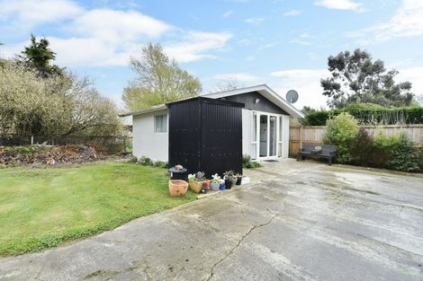 Photo of property in 27 Kings Avenue, Waikuku Beach, 7402