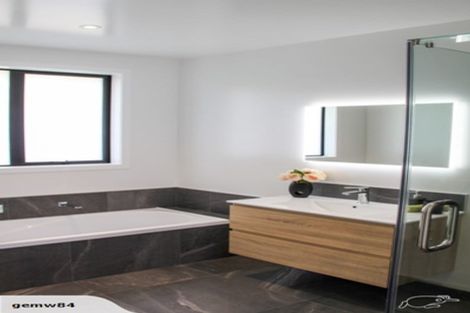 Photo of property in 19 Hoylake Place, Wattle Downs, Auckland, 2103