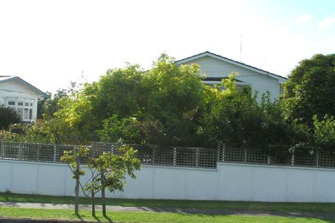 Photo of property in 1/67 Jutland Road, Hauraki, Auckland, 0622