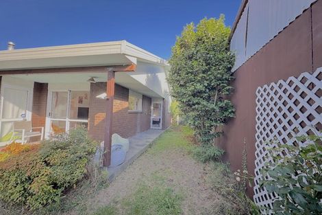 Photo of property in 2/84 Racecourse Road, Sockburn, Christchurch, 8042